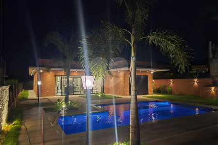 Casa à venda com 4 suítes no condomínio Terras de Santa Teresa II, Itupeva - SP