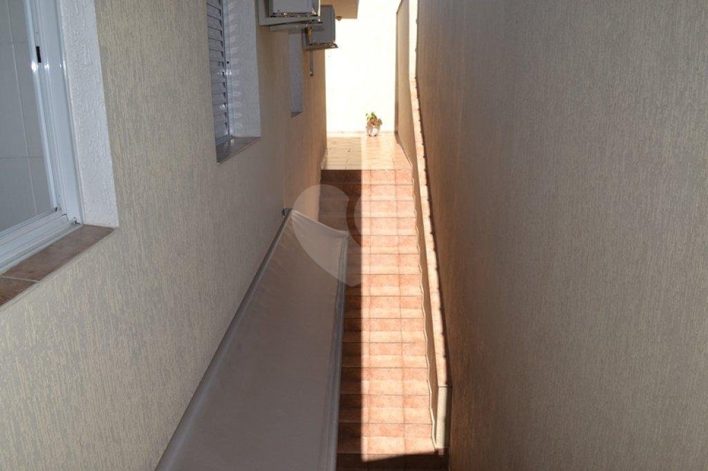 Sobrado à venda com 3 quartos, sendo 1 suíte, em Tremembé, São Paulo, SP