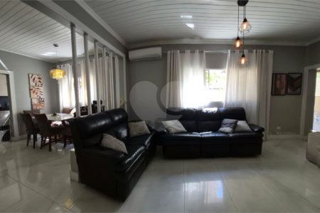 Casa à venda com 3 suítes em Bela Aliança, São Paulo, SP