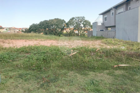 Terreno à venda em Fazenda Santana, Valinhos, SP