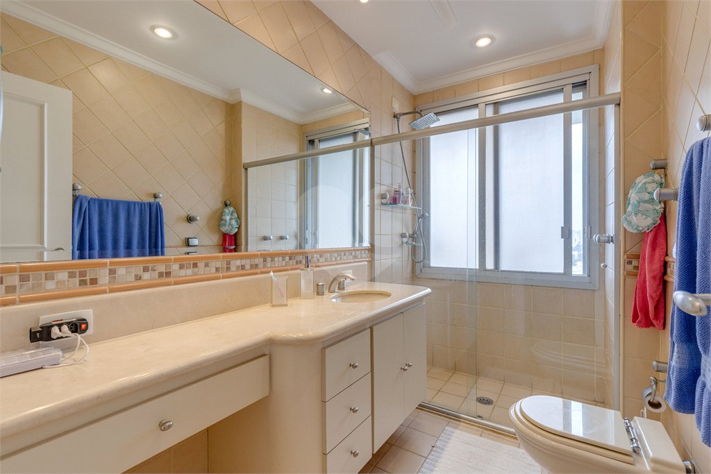 Apartamento à venda com 4 suítes em Jardim Marajoara, São Paulo, SP