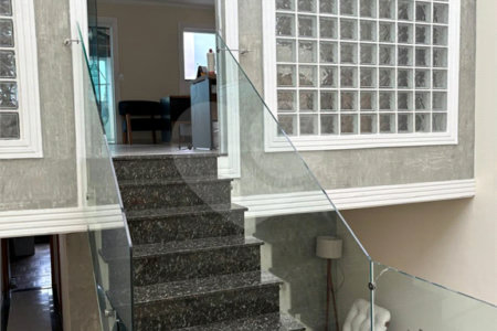 Casa à venda com 4 suítes em Vila Lavínia, Mogi das Cruzes, SP
