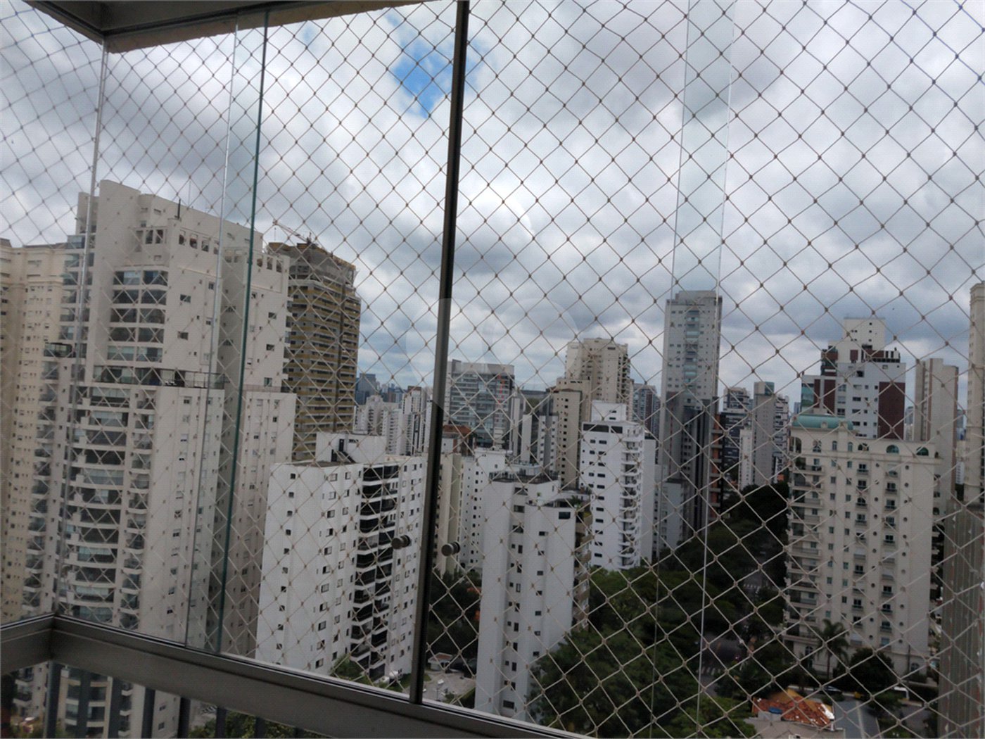 Apartamento para alugar com 2 quartos, sendo 1 suíte, em Campo Belo, São Paulo, SP