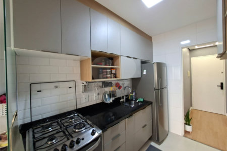 Apartamento à venda com 3 quartos, sendo 1 suíte,  em Jardim das Vertentes, São Paulo, SP