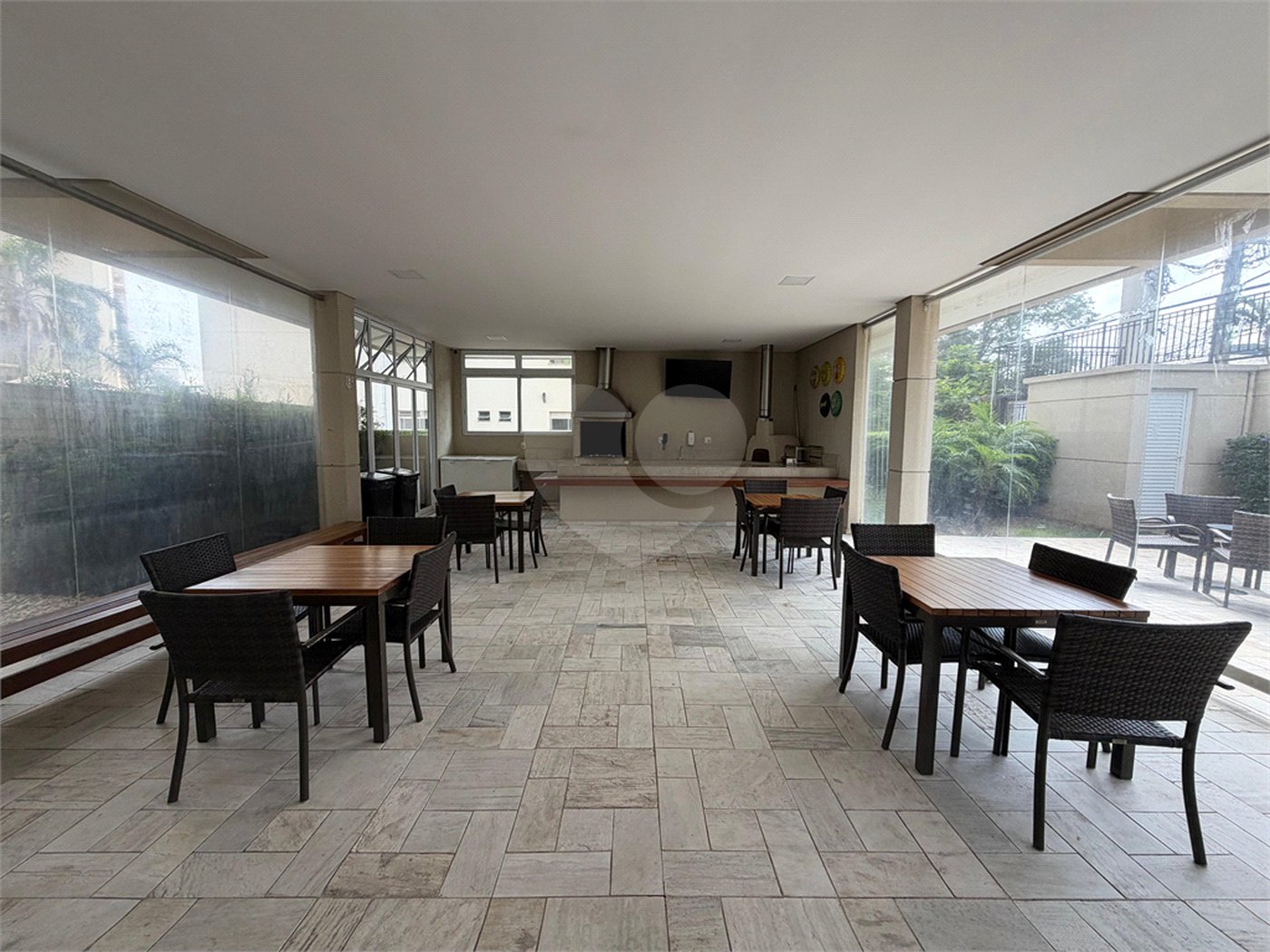 Apartamento à venda com 3 quartos, sendo 1 suíte, em Jardim Aeroporto, São Paulo, SP
