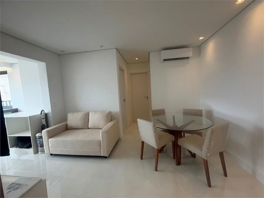 Apartamento à venda com 2 quartos, sendo 1 suíte, em Brooklin Paulista, São Paulo, SP