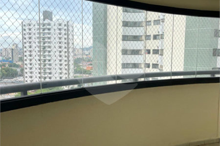 Apartamento para alugar com 3 suítes em Vila Assunção, Santo André, SP