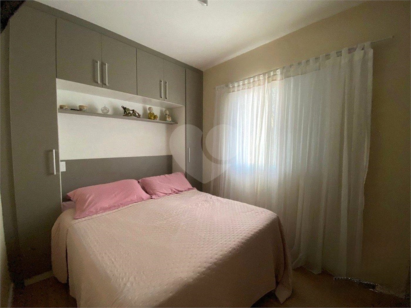 Apartamento à venda com 2 quartos, sendo 1 suíte,  em Aparecidinha, Sorocaba, SP