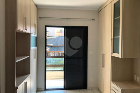 Casa à venda com 3 quartos, sendo 1 suíte, em Nova Petrópolis, São Bernardo do Campo, SP