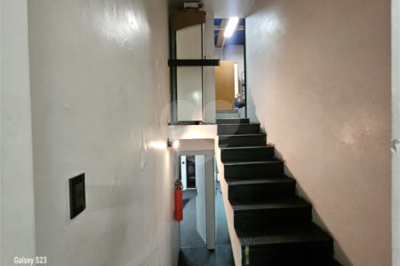 Casa à venda com 8 quartos, sendo 2 suítes, em Indianópolis, São Paulo, SP