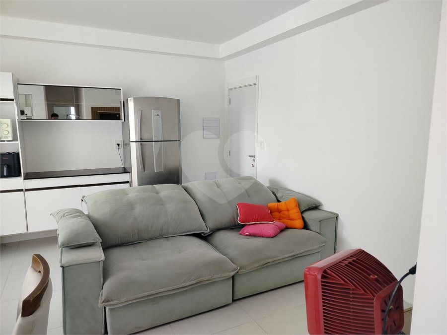 Apartamento à venda com 3 quartos, sendo 1 suíte, em Bairro da Vossoroca, Sorocaba, SP