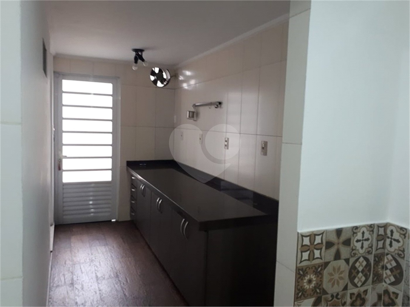 Sobrado à venda com 5 quartos, sendo 3 suítes, em Tremembé, São Paulo, SP