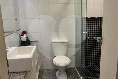 Casa à venda com 3 quartos, sendo 1 suíte, no condomínio Townhouse Village Morumbi, São Paulo - SP