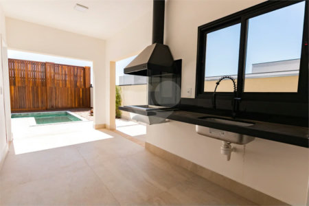 Casa à venda com 3 suítes no condomínio Residencial Mont'alcino, Valinhos - SP