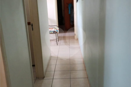 Sobrado à venda com 4 quartos, sendo 1 suíte, em Jardim Monte Kemel, São Paulo, SP