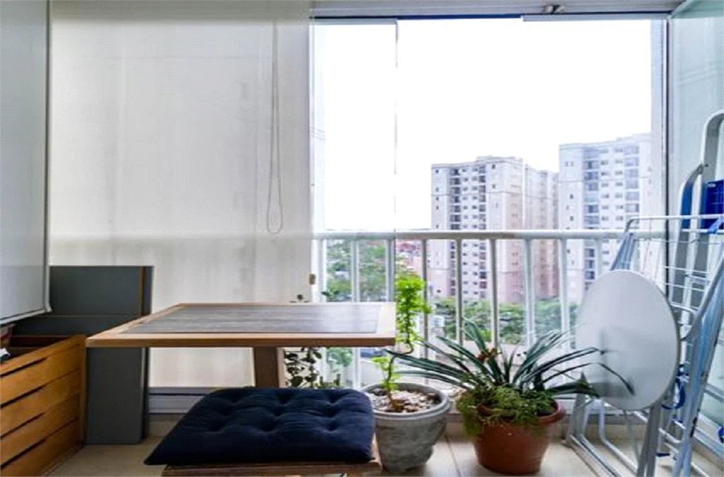 Apartamento à venda com 2 quartos, sendo 1 suíte, em Parque Reboucas, São Paulo, SP