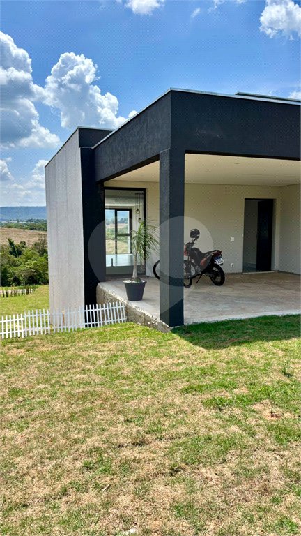 Casa à venda com 4 suítes no condomínio Village Ipanema, Araçoiaba da Serra - SP