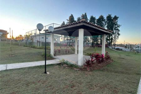 Casa à venda com 2 quartos no condomínio Residencial Parque Imperial, Sorocaba - SP