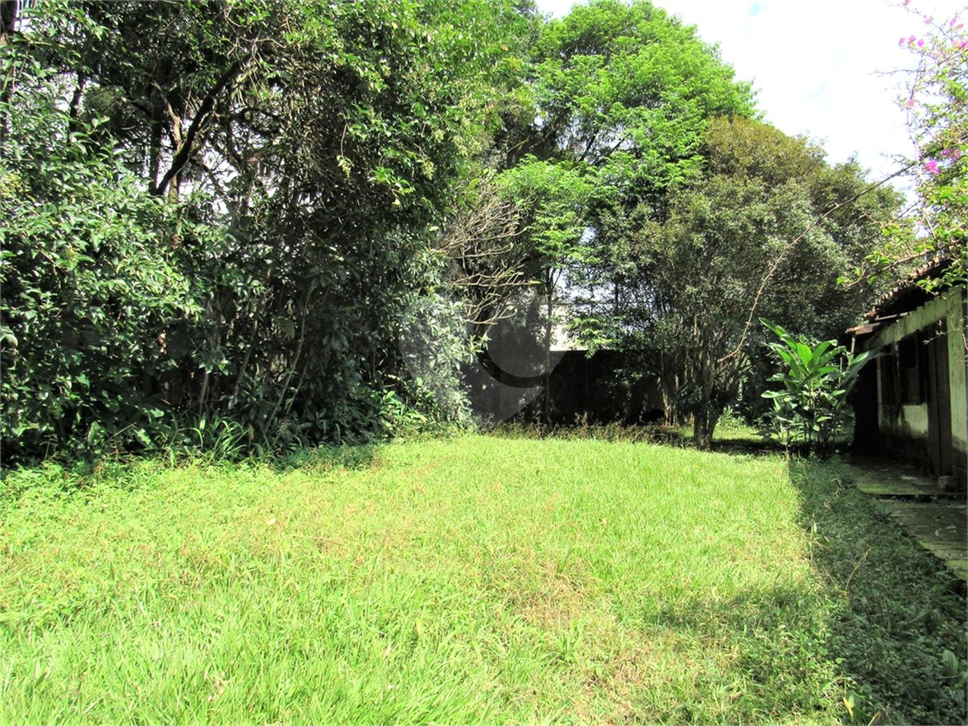 Terreno à venda com 1 quarto, sendo 3 suítes, em Granja Julieta, São Paulo, SP
