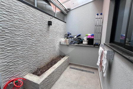Casa à venda com 3 quartos, sendo 1 suíte, no condomínio Jardim Laguna, Indaiatuba - SP