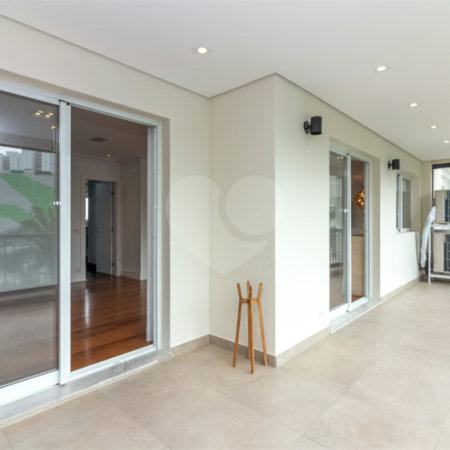 Apartamento à venda com 3 suítes em Alto da Boa Vista, São Paulo, SP
