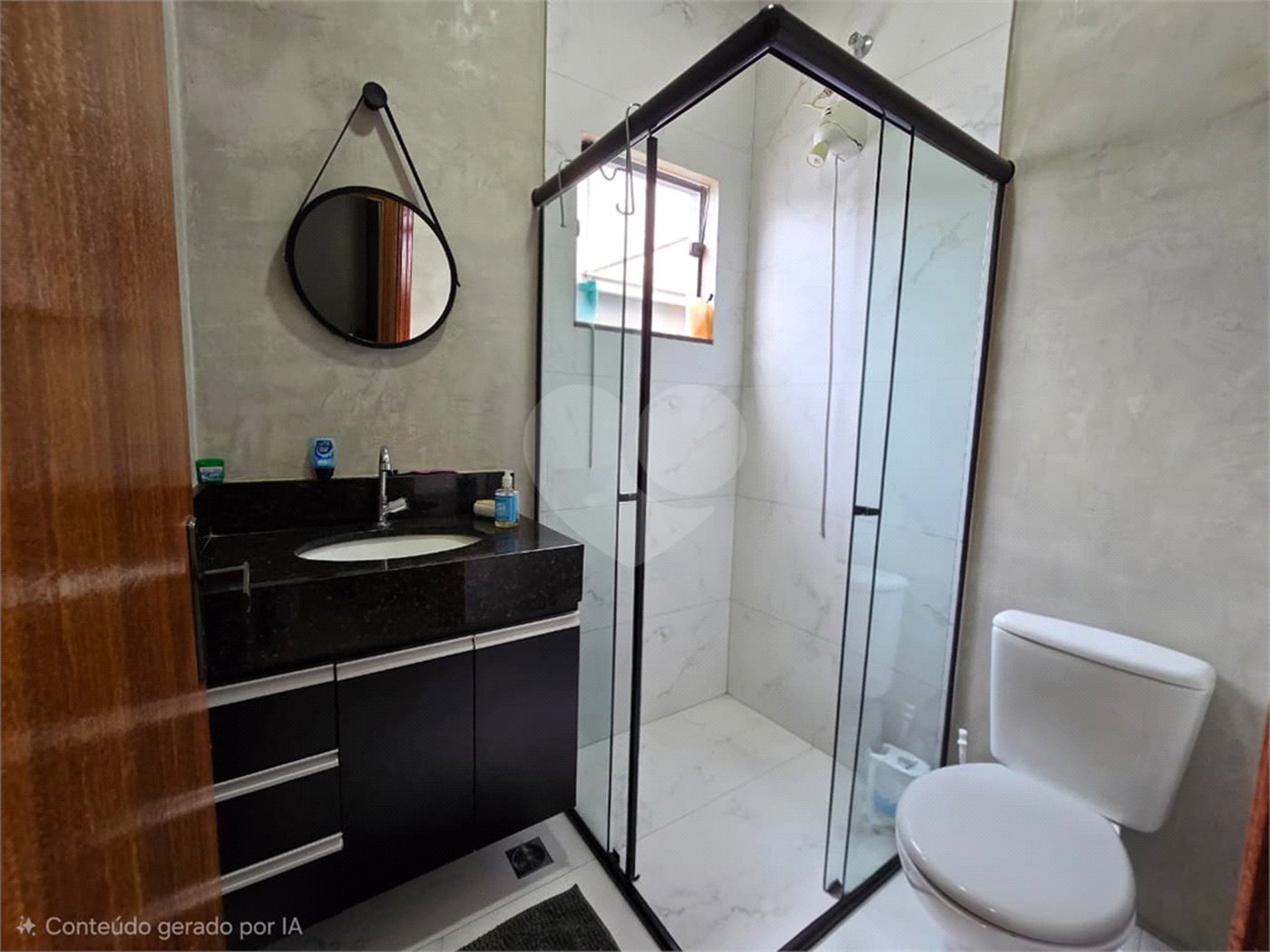 Casa à venda com 3 quartos, sendo 2 suítes,  no condomínio Residencial Marina, Itapetininga - SP