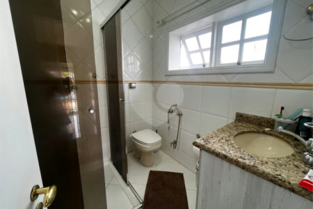 Casa à venda com 6 quartos, sendo 3 suítes, no Centro, Itapetininga, SP