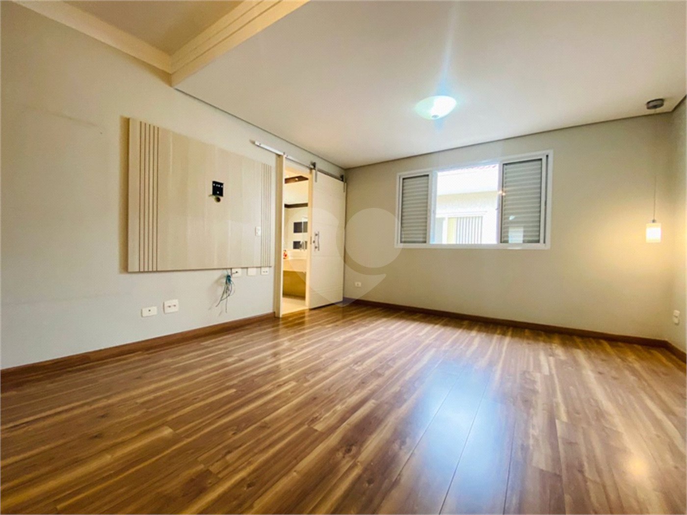 Sobrado à venda com 4 quartos, sendo 3 suítes, em Vila Ester (zona Norte), São Paulo, SP
