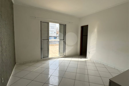 Casa à venda com 3 quartos, sendo 1 suíte,  em Vila Leonor, Guarulhos, SP
