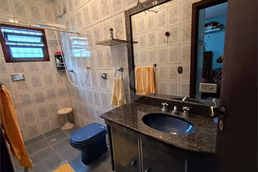 Sobrado à venda com 6 quartos, sendo 4 suítes, em Butantã, São Paulo, SP