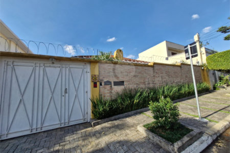 Casa Térrea à venda com 3 suítes em Alto da Boa Vista, São Paulo, SP