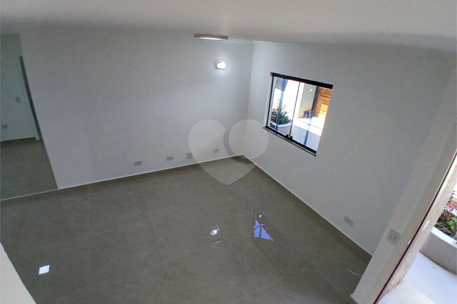 Casa à venda com 3 quartos, sendo 1 suíte,  no condomínio Res Saint Honoré, São Paulo - SP