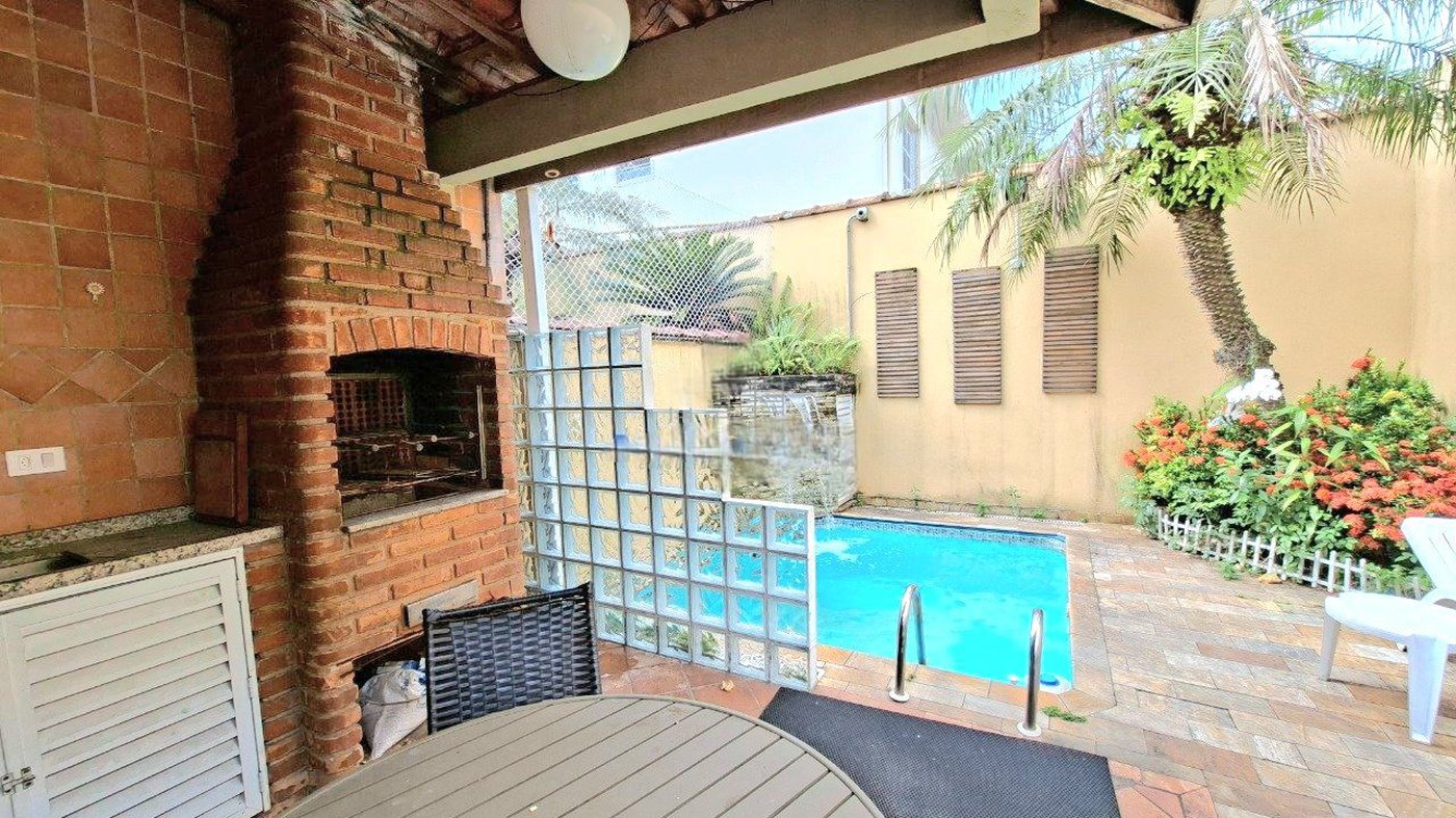 Casa com 3 dormitórios à venda, 182 m² por R$ 1.390.000,00 - Campo Grande - Santos/SP