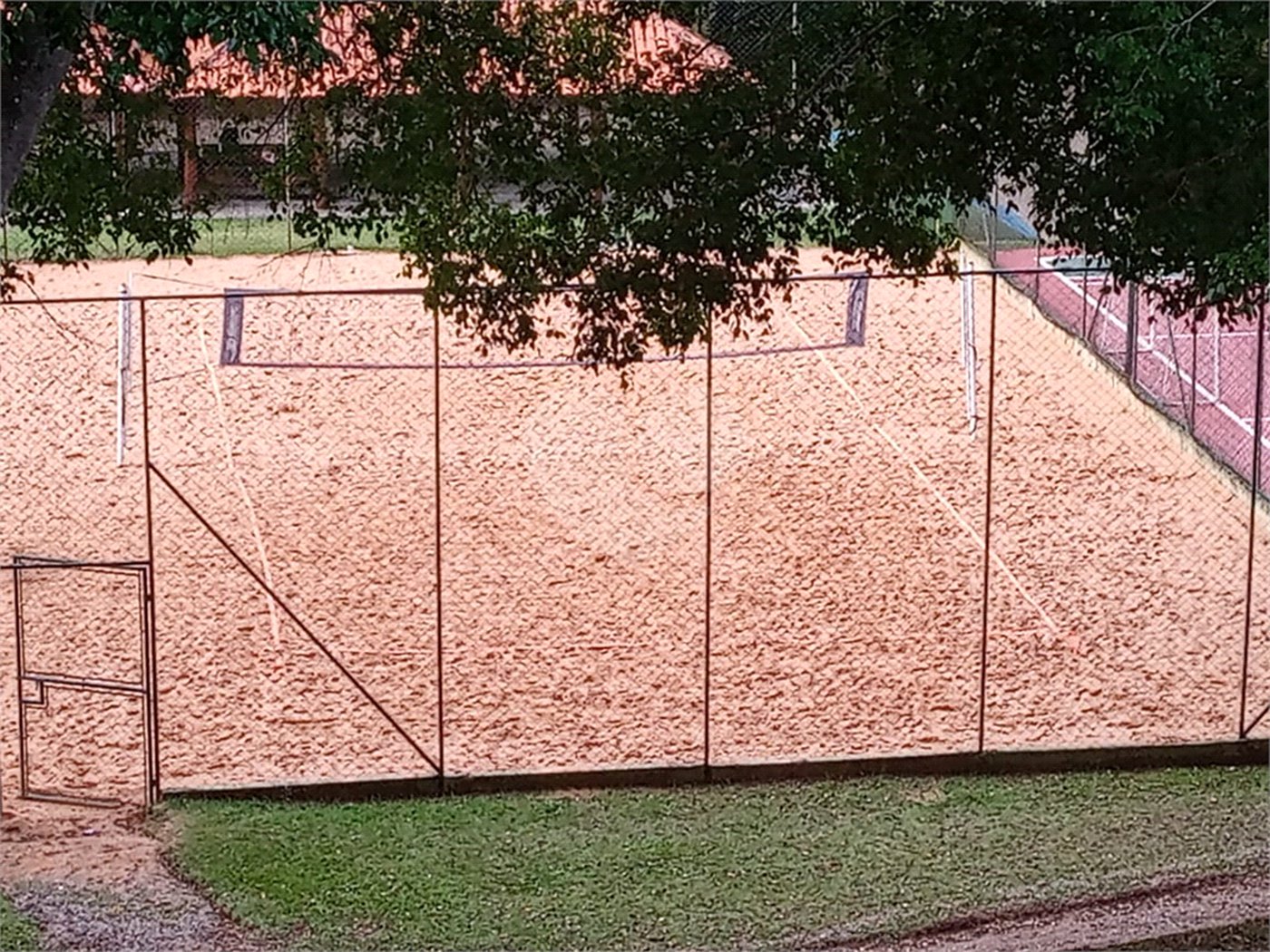Casa à venda com 4 quartos, sendo 2 suítes,  no condomínio Villaggio Capriccio, Louveira - SP