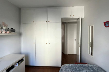 Apartamento à venda com 3 quartos, sendo 1 suíte, em Jardim Paulista, São Paulo, SP