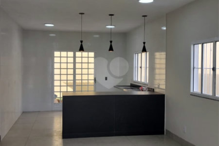 Casa Térrea à venda com 3 quartos, sendo 1 suíte, em Jardim Jockey Club, Cuiabá, MT