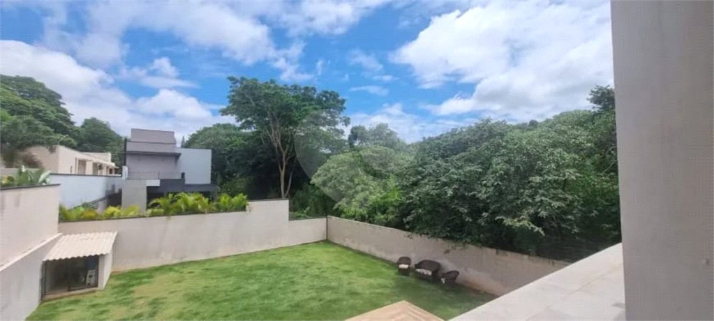 Casa à venda com 3 suítes no condomínio Villa D' Oro, Vinhedo - SP