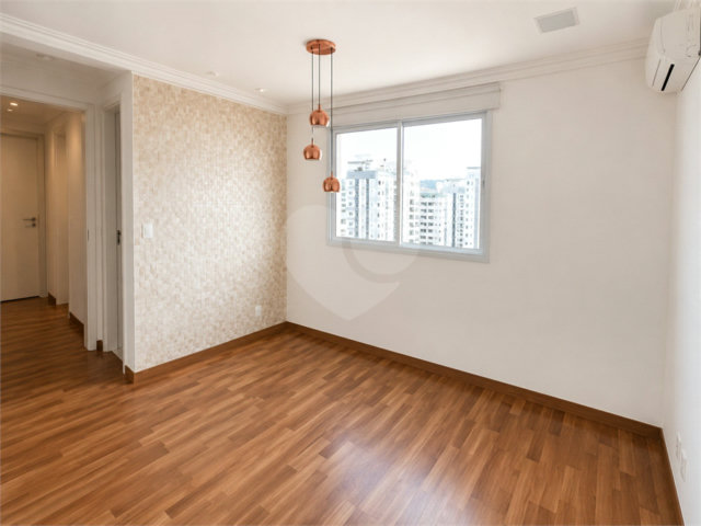 Apartamento à venda com 3 suítes em Moema, São Paulo, SP