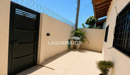 Casa à venda com 3 quartos, sendo 1 suíte, em Jardim dos Ipes, Três Lagoas, MS