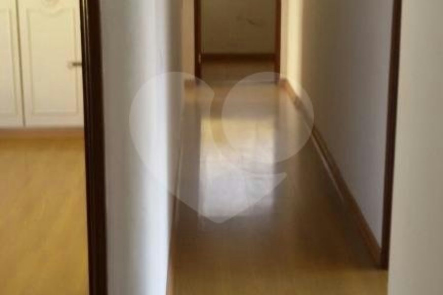 Casa à venda com 3 suítes em Vila Albertina, São Paulo, SP