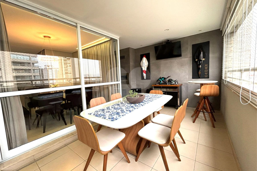 Apartamento à venda com 4 quartos, sendo 3 suítes, em Santana, São Paulo, SP
