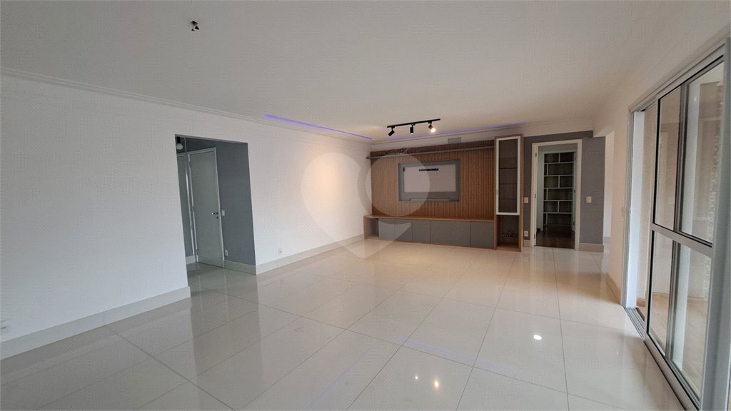 Apartamento à venda com 3 suítes em Santana, São Paulo, SP