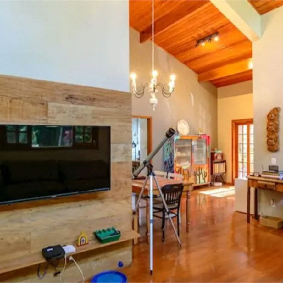 Casa à venda com 4 quartos, sendo 2 suítes, em Granja Viana, Cotia, SP