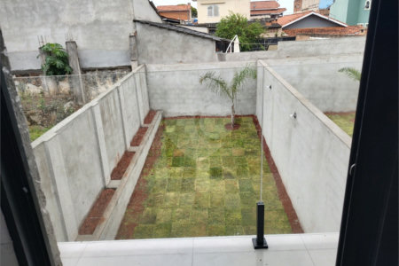 Sobrado à venda com 3 suítes em Alvinópolis, Atibaia, SP