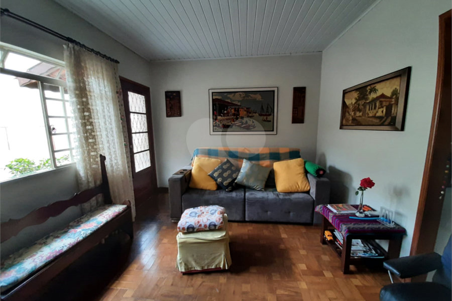 Sobrado à venda com 5 quartos, sendo 1 suíte, em Santana, São Paulo, SP