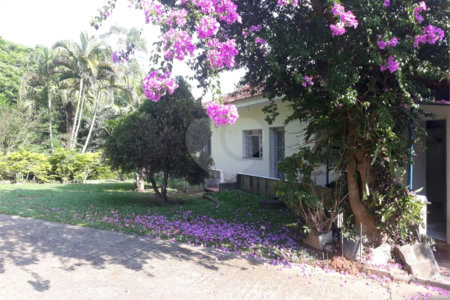 Chácara à venda com 3 quartos, sendo 2 suítes,  no Centro (canguera), São Roque, SP