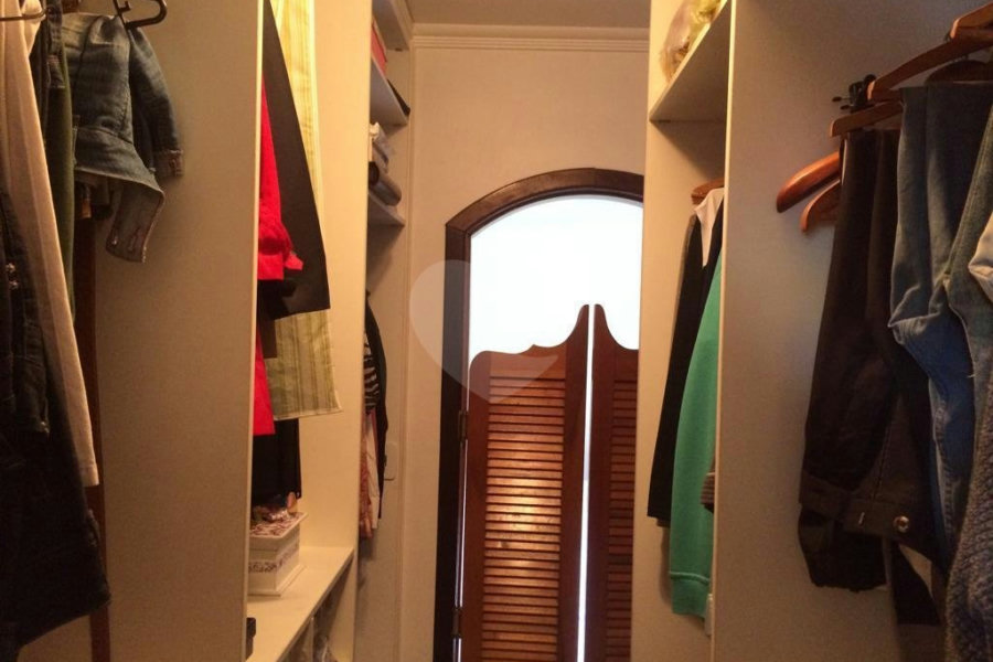 Casa à venda com 3 quartos, sendo 1 suíte, em Vila Nova Cachoeirinha, São Paulo, SP