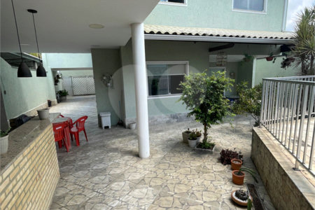 Casa à venda com 5 quartos, sendo 1 suíte, no condomínio Residencial Green Ville, Rio de Janeiro - RJ