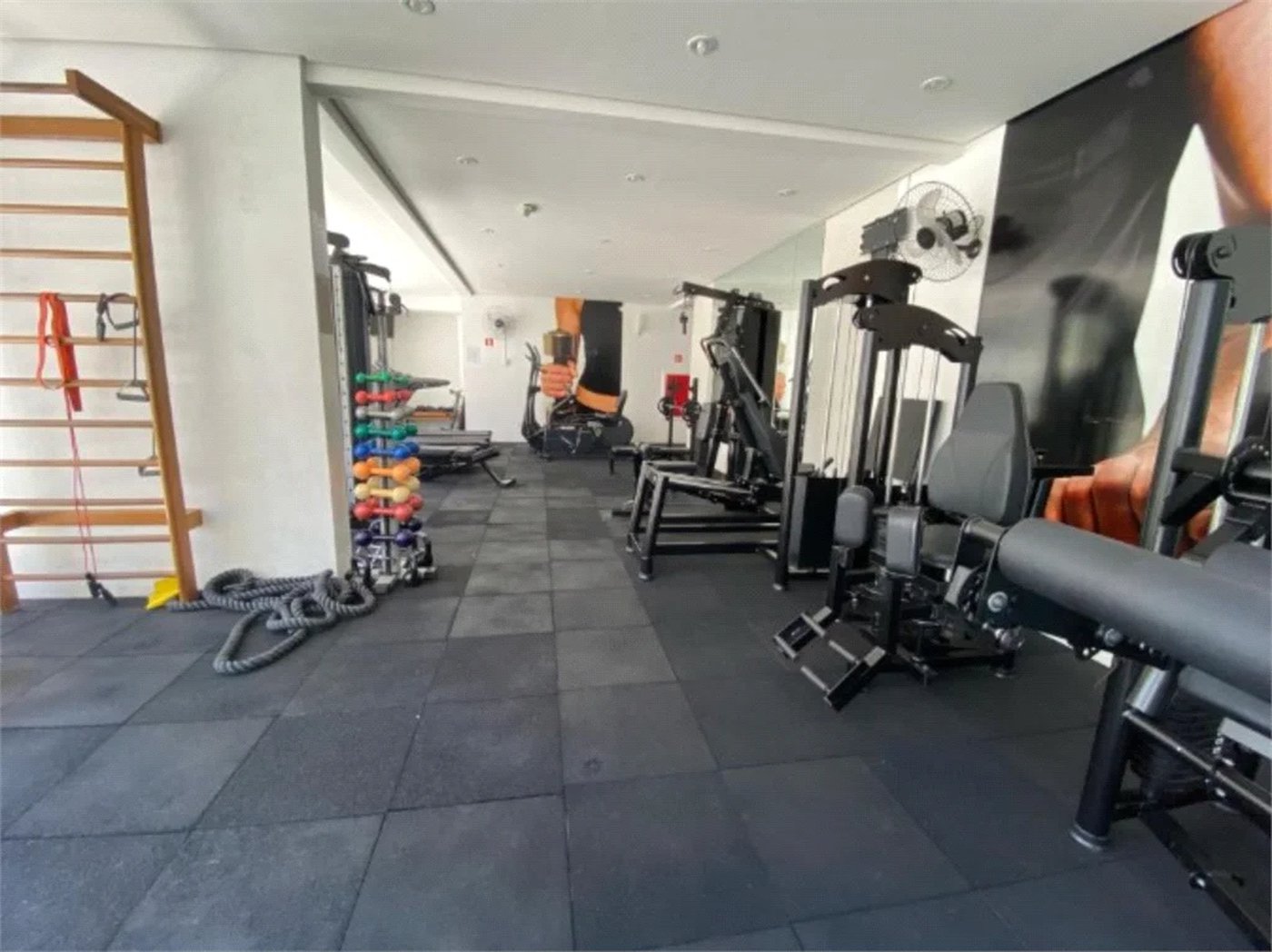 Apartamento à venda com 3 quartos, sendo 1 suíte,  em Vila Andrade, São Paulo, SP