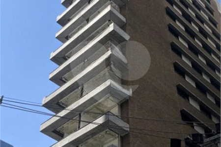 Casa à venda com 1 suíte em Cerqueira César, São Paulo, SP